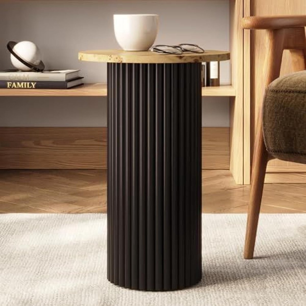 Ronde bijzettafel met geribbelde accent - Eikenhouten voet - Salontafel