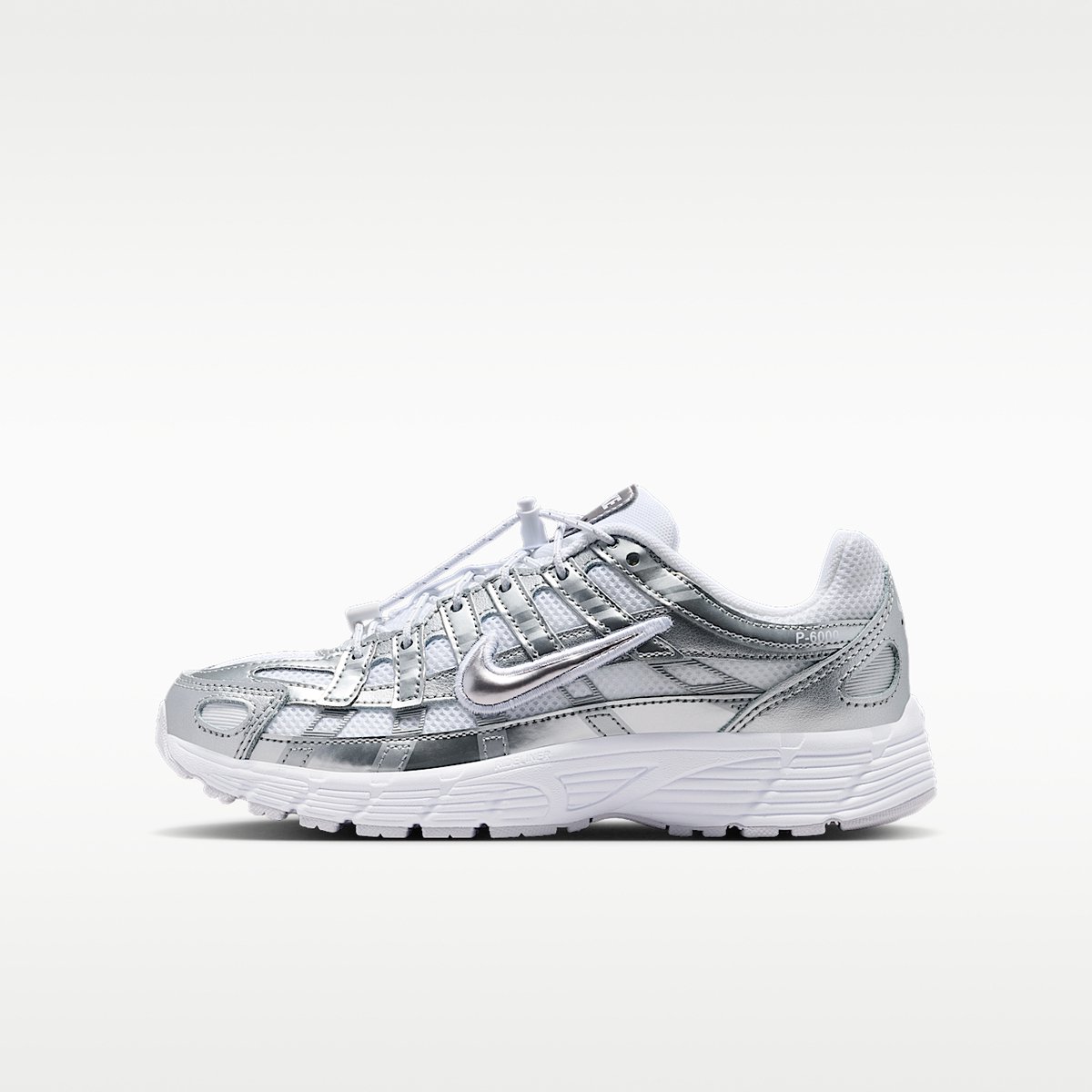 Nike P-6000 Utility – /Metallic /Vast P-6000 Lifestyle Kinder Sneakers voor Jongens en Meisjes Wit