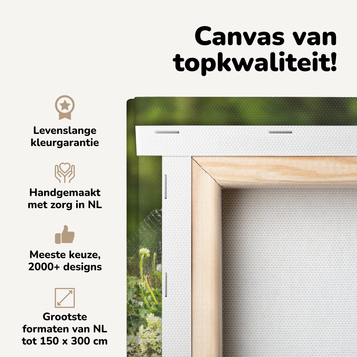 Canvas schilderij 20x30 cm - Wanddecoratie Gieter - Bloemen - Tuin - Muurdecoratie woonkam