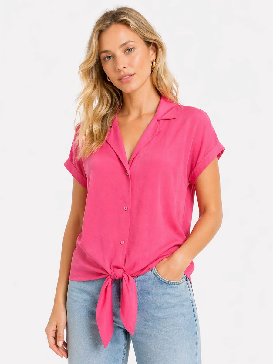 A346555 Buttoned blouse w bowling c