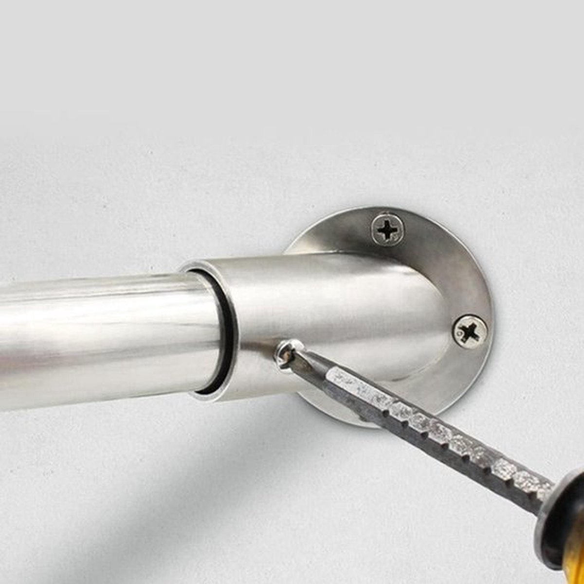 Schuine flens eindbeugel voor gordijnroedes - 2 stuks