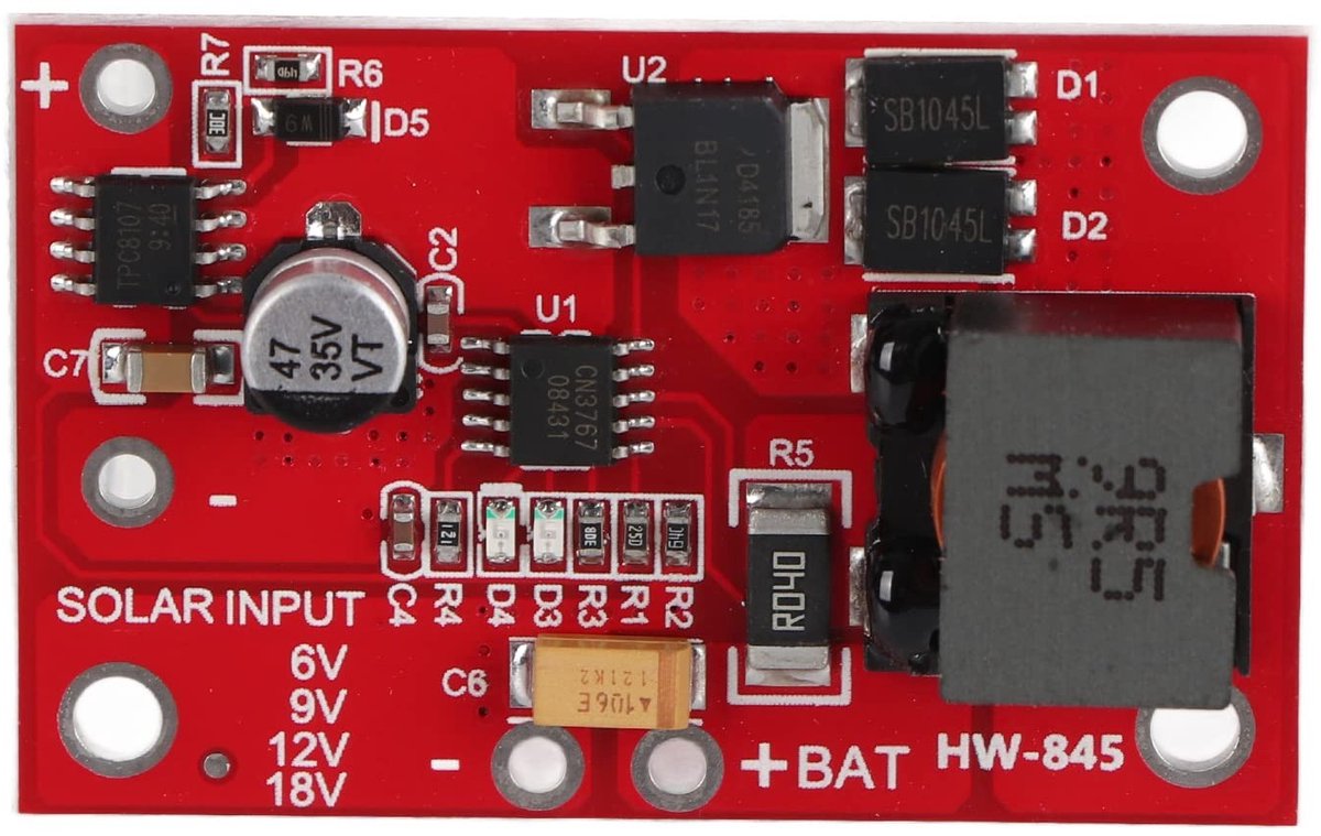 Dailygoods - 12V Zonnepaneel Controller - Oplaadbeheer - Rood - Hoge Stroom Efficiëntie - Perfect voor Zonne-energie - Ideaal voor Generator Acce...