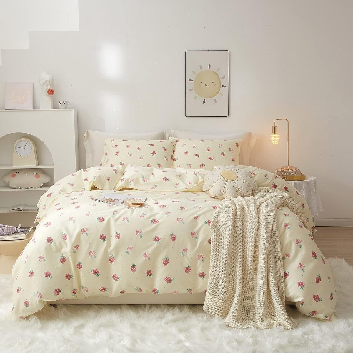 Dailygoods - Dailygoody - Beddengoed 135x200 - Aardbeien - Microvezel - Crème Roze - Voor Kinderen - Dekbedovertrek Met Ritssluiting