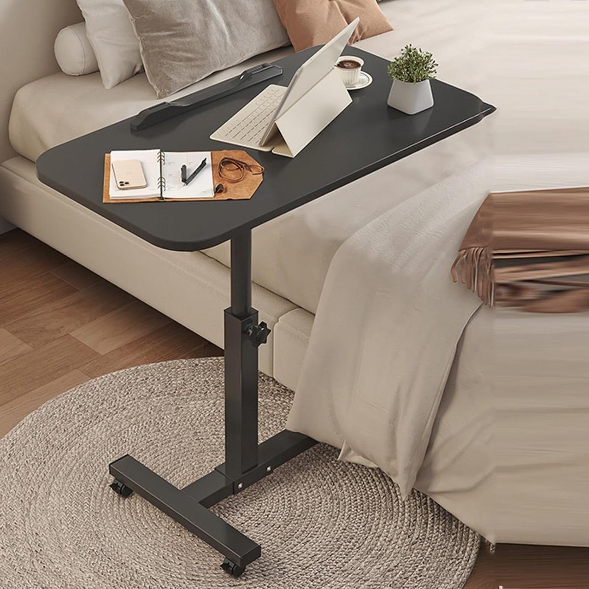 Verstelbare Roltafel - Bijzettafel Laptoptafel - Comfortabel Werken - Kantelbaar Blad - 59-89 cm Hoogte - Zwart