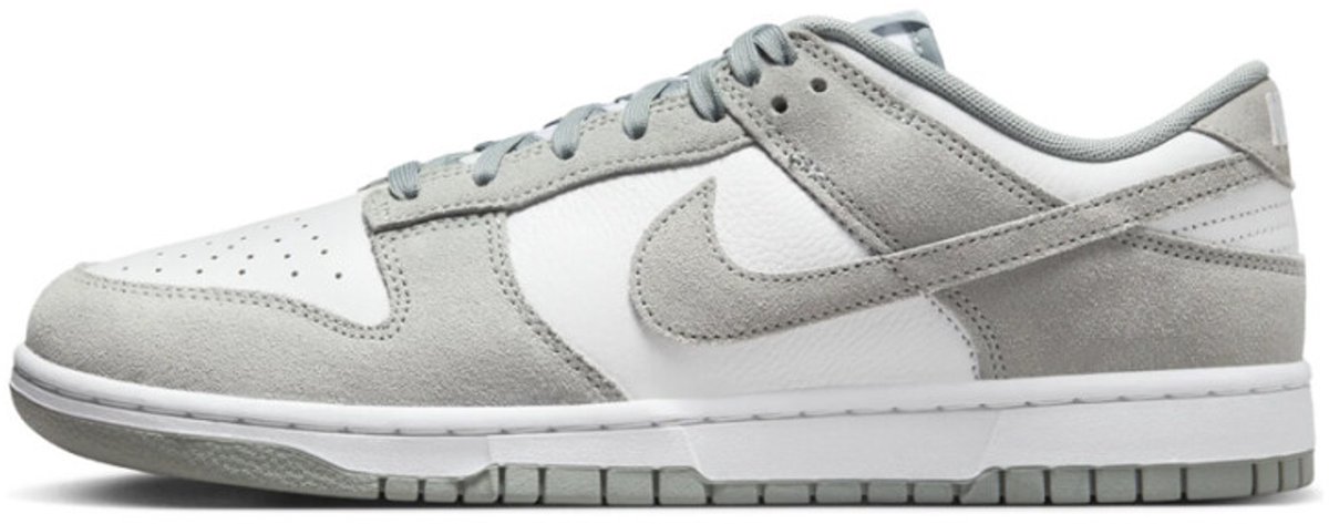 Nike Dunk Low SE Light Pumice Grijs