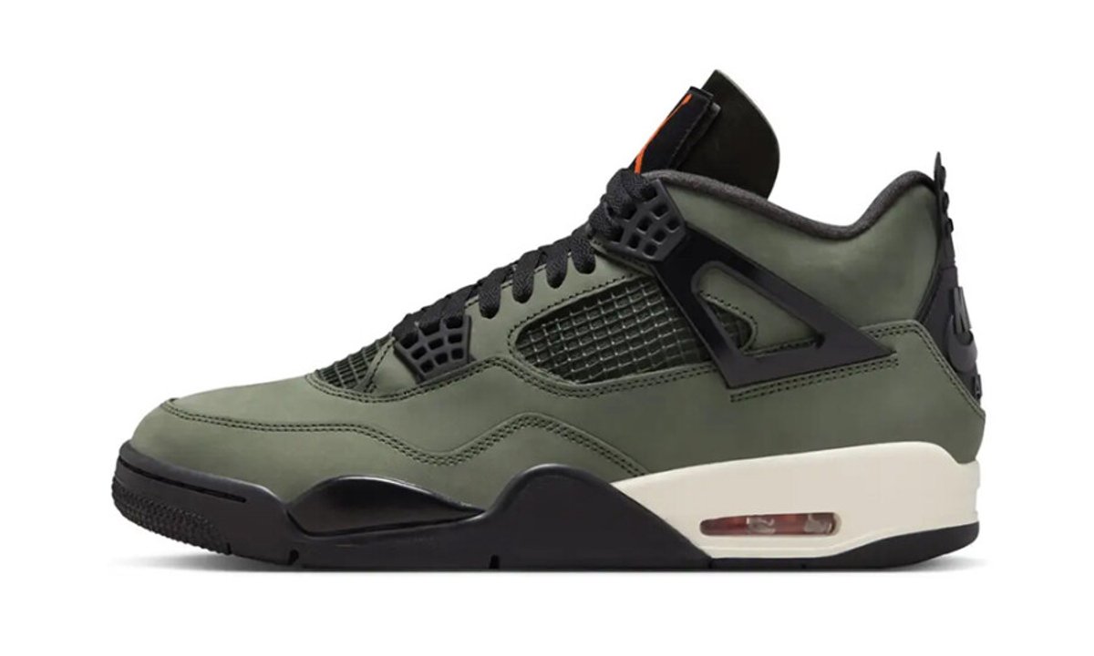 Air Jordan 4 Retro OG SP Undefeated (2025) - Maat 35.5
