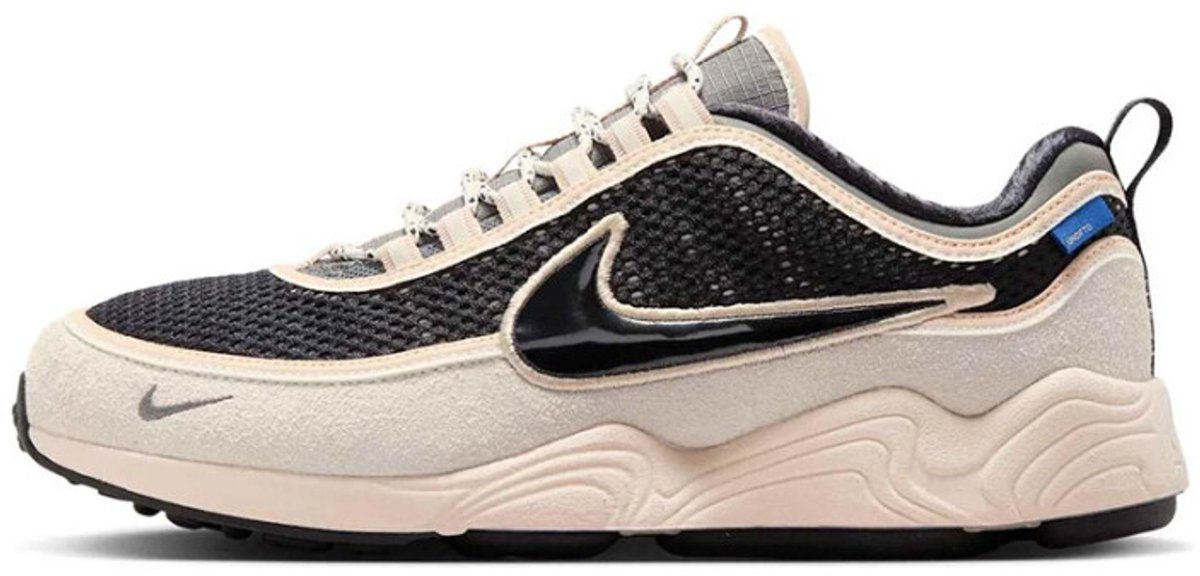 Undefeated x Nike Zoom Spiridon ‘Phantom’ . Wit