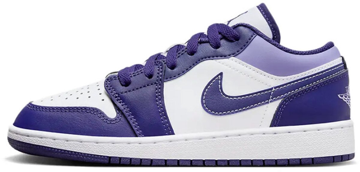 Jordan 1 Low 'Sky J Purple' (GS) - Maat 37.5