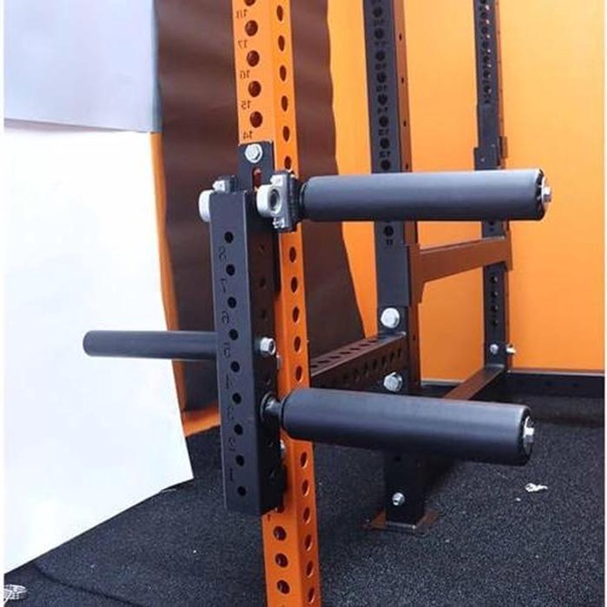 Beenverlenging Beenkrulmachine - Squat Rack Opzetstuk - Krachttraining Benen - Verstelbare Zitbeenverlenging - 26mm Gatdiameter - Oranje