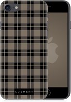 Lushery Hard Case voor iPhone 8 - Pretty in Plaid