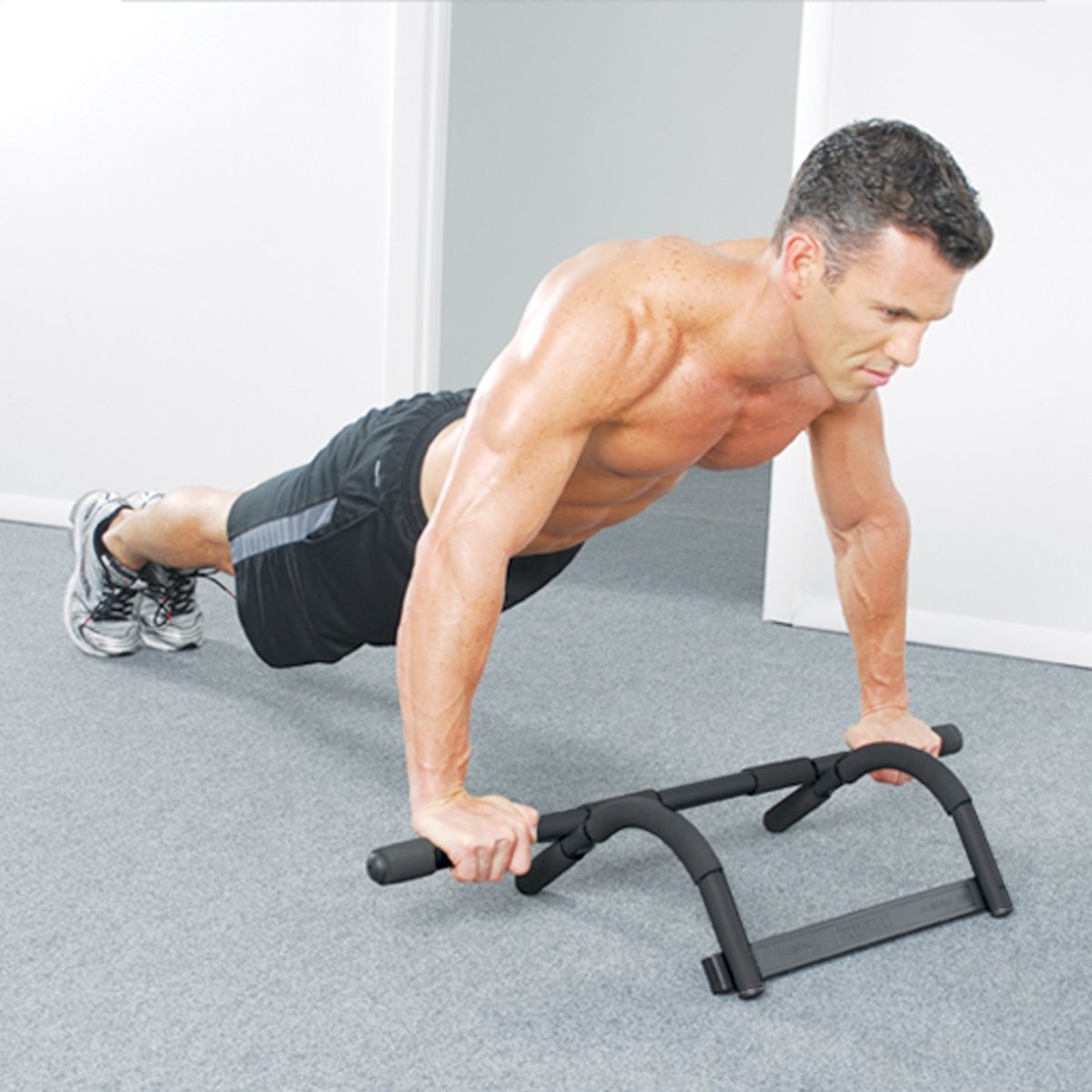 Iron Gym Xtreme Pull-Up Bar Plus