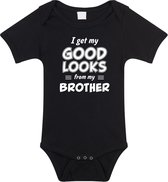 I get my good looks from my brother romper / rompertje - zwart - unisex - jongens / meisjes - kraamcadeau / geboorte cadeau - zwart rompertje voor baby 92 (18-24 maanden)