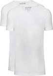 Twee witte V-hals T-shirts met korte mouwen, basic fit, van Slater.