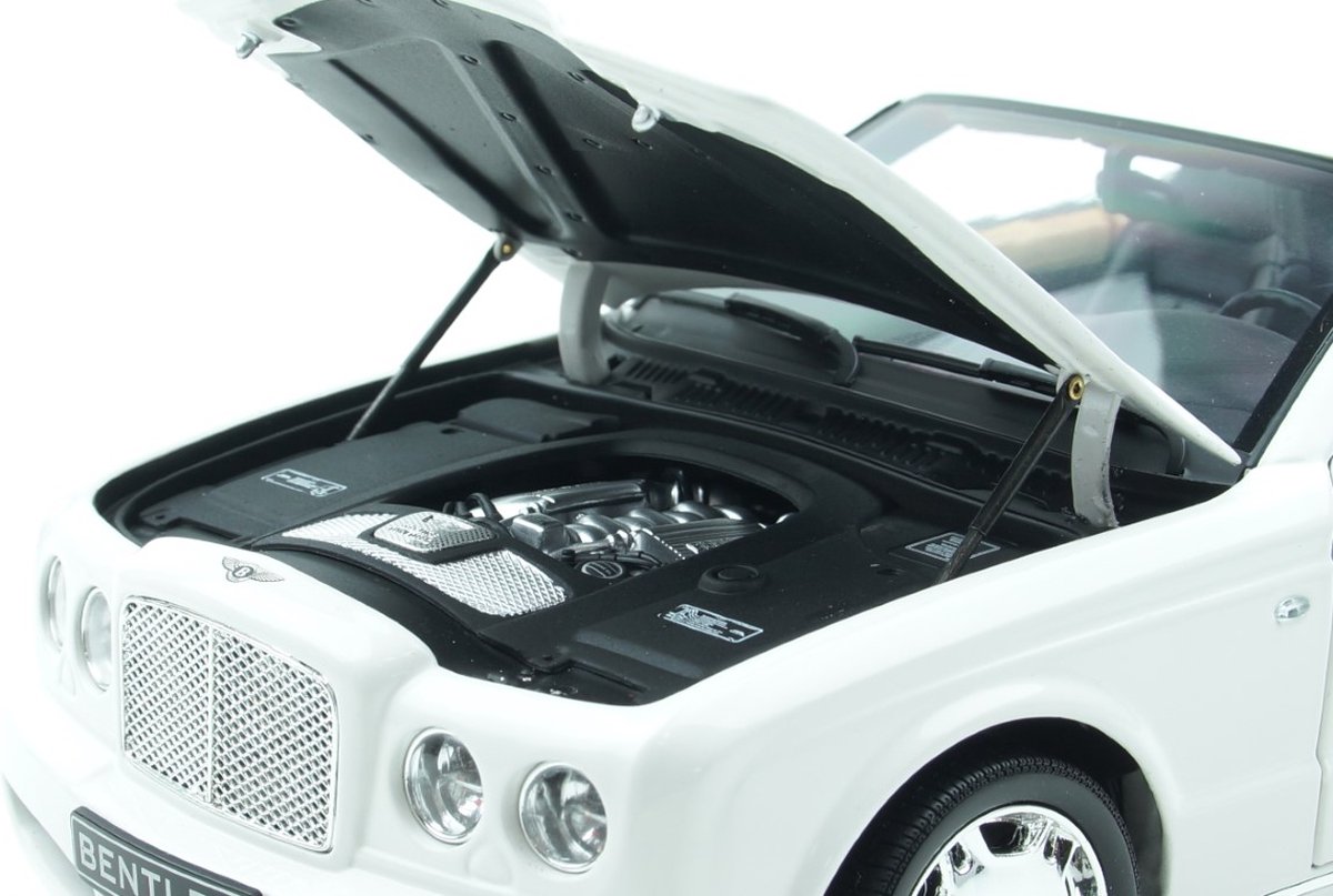 Bentley Azure 2006 - 1:18 - Minichamps | bol
