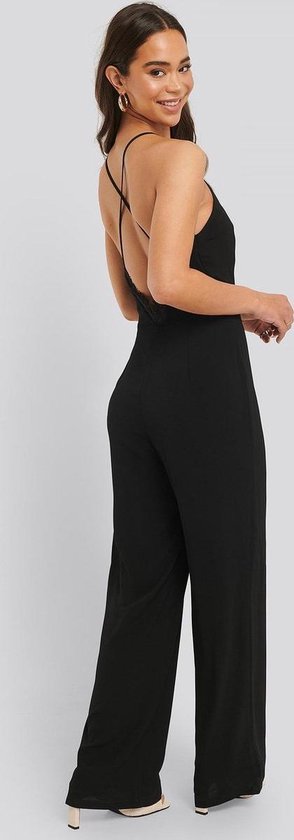 NA-KD Lace Back Vrouwen Jumpsuit - Black - Maat XS (34) | bol.com