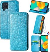 Voor Galaxy M32 Bloeiende Mandala Reliëf Patroon Magnetische Horizontale Flip Lederen Case met Houder & Kaartsleuven & Portemonnee (Blauw)