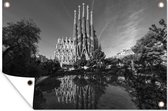 Muurdecoratie Barcelona - Sagrada Familia - Zwart - Wit - 180x120 cm - Tuinposter - Tuindoek - Buitenposter