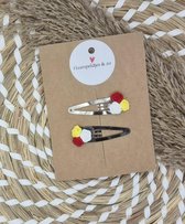 Oeteldonkse miniroosjes op klikklakspeld — haaraccessoires — haarspeldjes carnaval  — 4 cm