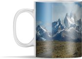 Mok - Besneeuwde Cerro Chaltén vlakbij het bergdorp El Chaltén in Argentinië - 350 ml - Beker