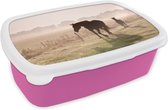 Broodtrommel Roze - Lunchbox Paarden - Mist - Silhouette - Brooddoos 18x12x6 cm - Brood lunch box - Broodtrommels voor kinderen en volwassenen