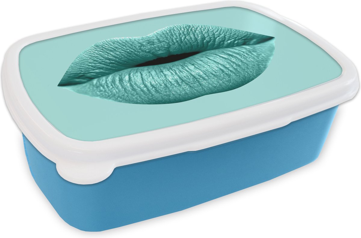 Broodtrommel Blauw - Lunchbox - Brooddoos - Lippen - Pastel - Blauw - 18x12x6 cm - Kinderen - Jongen