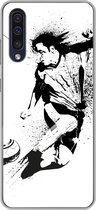 Geschikt voor Samsung Galaxy A50 hoesje - Een illustratie van een persoon die een voetbal richting doel schiet - Jongens - Jongetje - Kind - Siliconen Telefoonhoesje