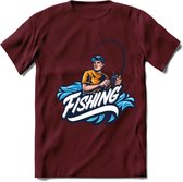 Fishing - Vissen T-Shirt | Grappig Verjaardag Vis Hobby Cadeau Shirt | Dames - Heren - Unisex | Tshirt Hengelsport Kleding Kado - Burgundy - S