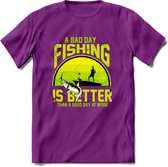 A Bad Day Fishing - Vissen T-Shirt | Groen | Grappig Verjaardag Vis Hobby Cadeau Shirt | Dames - Heren - Unisex | Tshirt Hengelsport Kleding Kado - Paars - XL