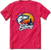 Fishing - Vissen T-Shirt | Grappig Verjaardag Vis Hobby Cadeau Shirt | Dames - Heren - Unisex | Tshirt Hengelsport Kleding Kado - Roze - XL