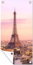 Tuinposter Uitzicht over Parijs met de Eiffeltoren die erboven uit steekt - 40x80 cm - Wanddecoratie Buiten - Tuinposter - Tuindoek - Schuttingposter - Tuinschilderij