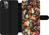Bookcase Geschikt voor iPhone 11 Pro Max telefoonhoesje - Bloemen - Vlinder - Design - Kunst - Abstract - Schilderij - Oude meesters - Met vakjes - Wallet case met magneetsluiting