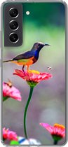 Geschikt voor Samsung Galaxy S21 FE hoesje - Close-up van een kolibrie op roze bloemen - Siliconen Telefoonhoesje