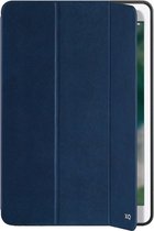 Apple iPad 8 10.2 (2020) Hoes - XQISIT - Piave Pencilholder Serie - Kunstlederen Bookcase - Donkerblauw - Hoes Geschikt Voor Apple iPad 8 10.2 (2020)