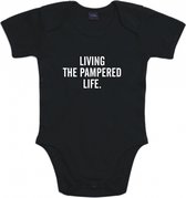 Rompertjes baby met tekst - Living the pampered life - Romper zwart - Maat 62/68