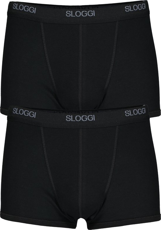 Twee zwarte Sloggi Basic boxershorts met grijze logobanden, gestapeld.