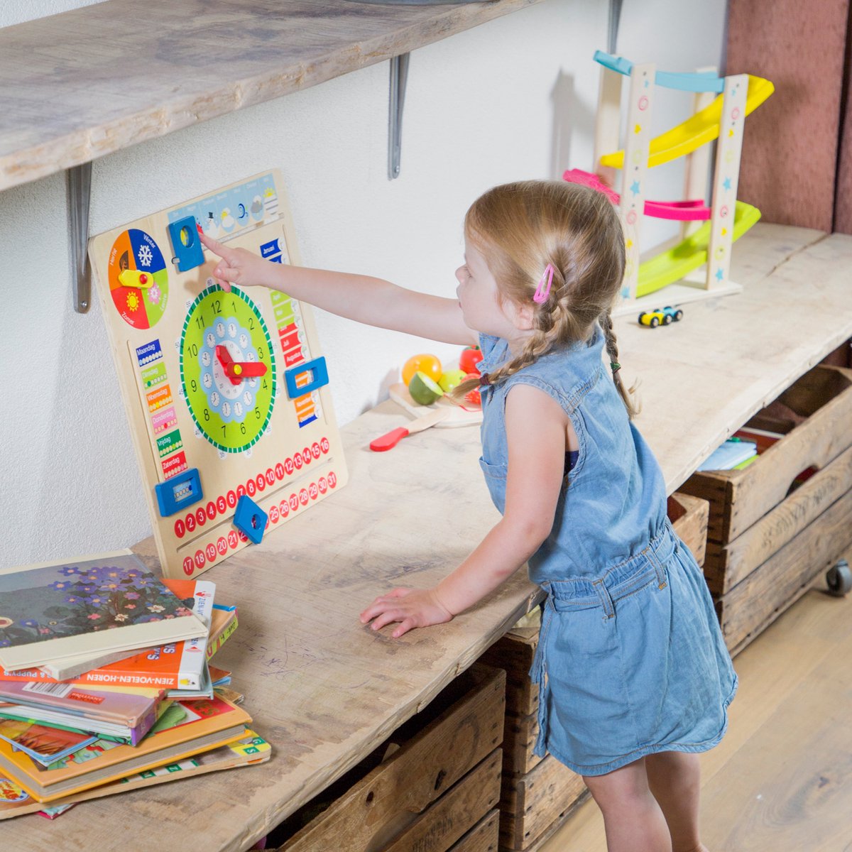 New Classic Toys® Houten Kalenderklok - Leer Klokkijken - Leerklok - Weet jij welke dag het is? Hoe laat is het? Schijnt de zon? - Dagen, Maanden, Seizoenen & Weer - Educatief Speelgoed - Vanaf 3 Jaar — afbeelding 13