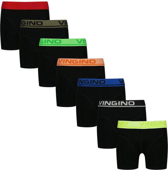 Set van zeven zwarte boxershorts met gekleurde taillebanden (rood, kaki, groen, oranje, blauw, grijs, geel) met Vingino logo.
