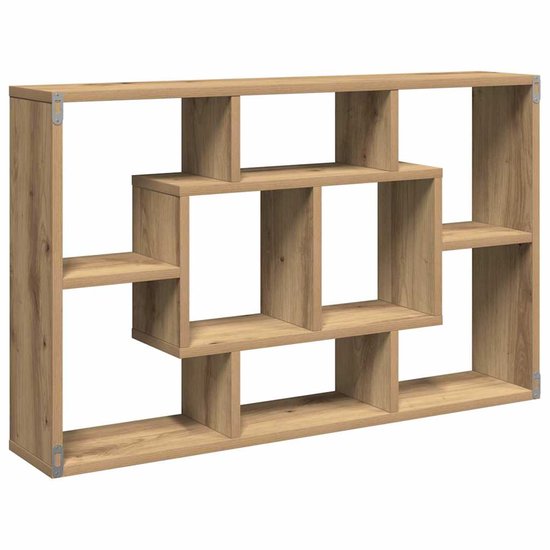 Houten wandrek met een uniek open vakkenpatroon.