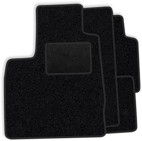Ensemble de tapis de sol noirs en velours avec renfort sur le tapis conducteur.