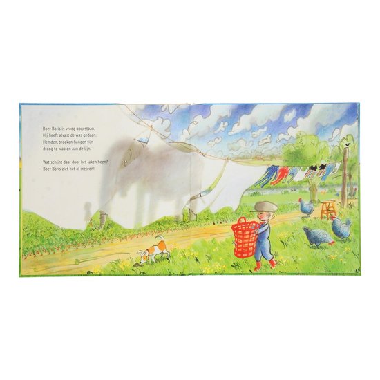 Een jongen in blauwe overall met mand, kippen en een hond in een weide.