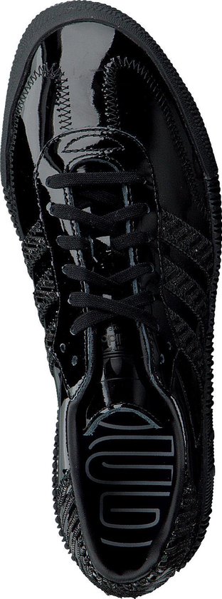 zwarte lak adidas sneakers