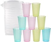 Water/limonade schenkkan/sapkan 2 liter met 12x stuks kunststof gekleurde glazen van 200 ML voordeelset