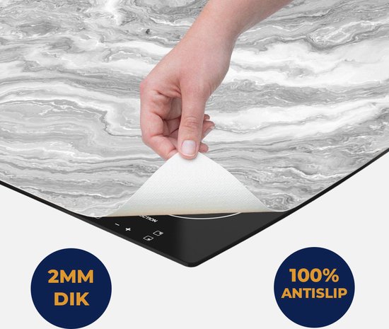 Chefcare Inductie Beschermer Witte Marmer - Abstracte Kunst - Zwart Wit - 65x52 cm - Afdekplaat Inductie - Kookplaat Beschermer - Inductie Mat