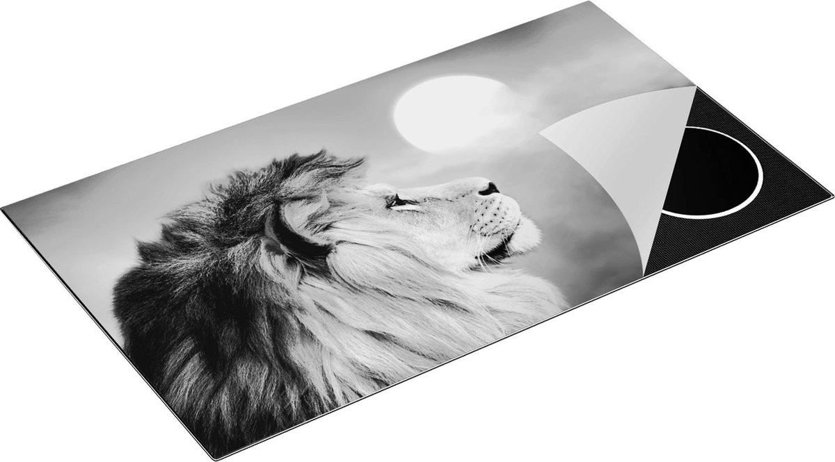 Chefcare Inductie Beschermer Leeuw - Leeuwenkop - tijdens Zonsopkomst - Zwart Wit - 90x50 cm - Afdekplaat Inductie - Kookplaat Beschermer - Inductie Mat