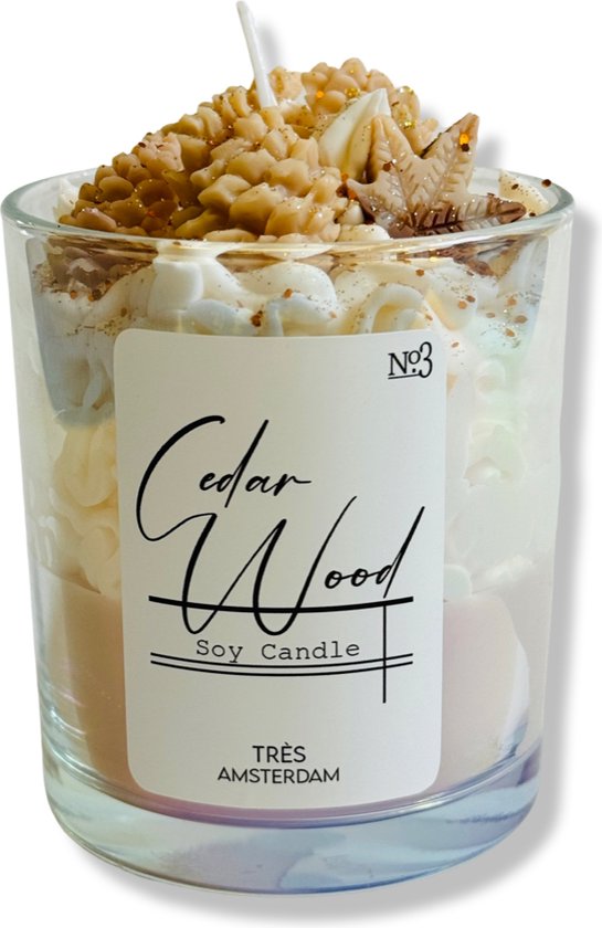 Très Amsterdam - Whipped Geurkaars - Cedar wood - Winter - Glitter kaars - Kaarsen - Soja Was - Herfst - Geurkaars - Dennenappel - Uniek cadeau - kerst cadeau - Glitter