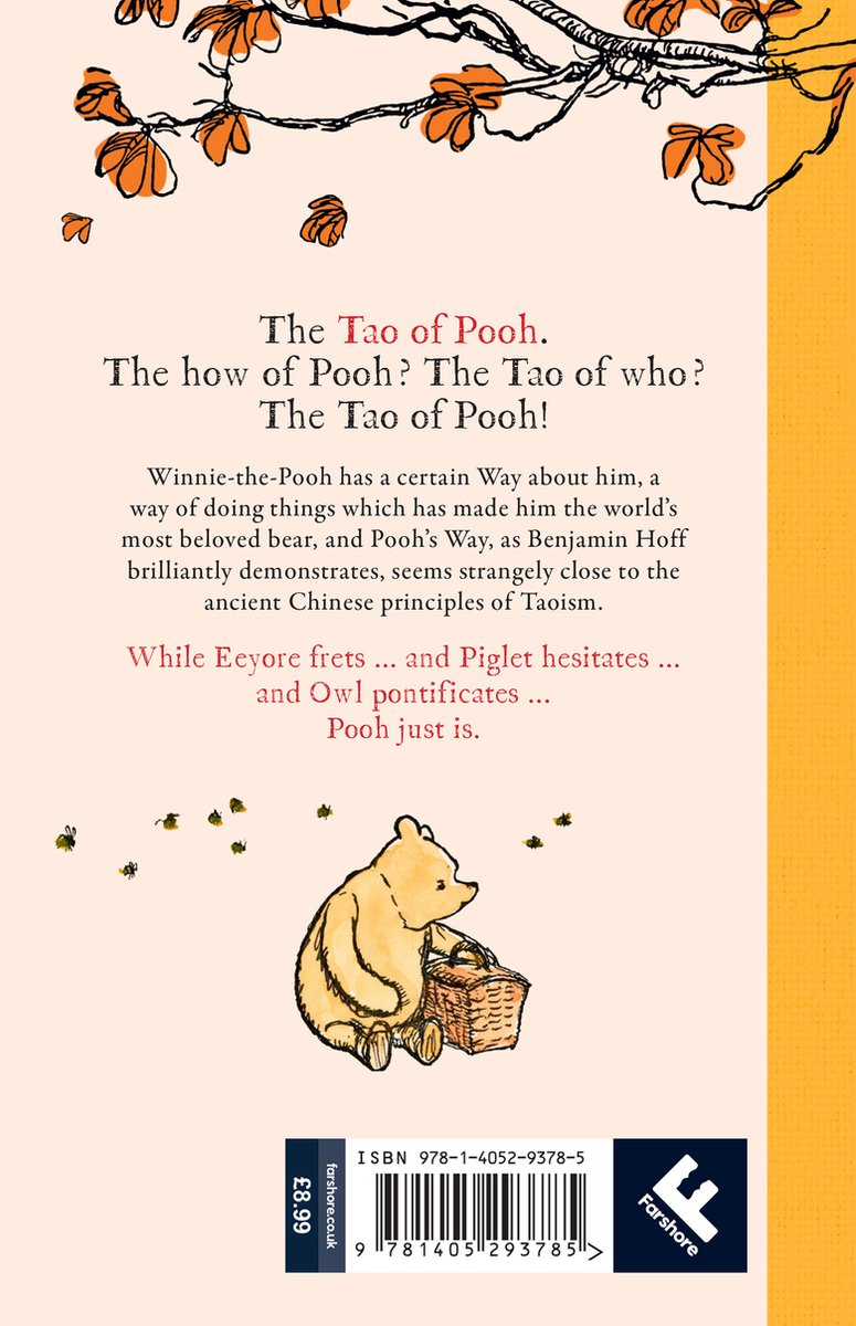 De achterkant van 'The Tao of Pooh' met tekst en een illustratie van Winnie de Poeh met een mandje.