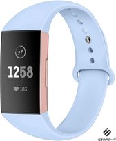 Siliconen Smartwatch bandje - Geschikt voor  Fitbit Charge 4 sportband - lichtblauw - Maat: L - Strap-it Horlogeband / Polsband / Armband