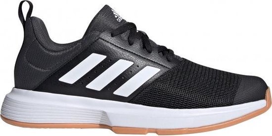 レトロクラシックな定番モデルがクリーンなホワイトカラーで登場【adidas カントリーOG】 - ESSENCE ONLINE STORE ブログ