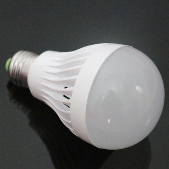 E27 5-7W oplaadbare led-noodlamp, 30 LED SMD 2835, met afstandsbediening,  AC 85V-265V | bol.com