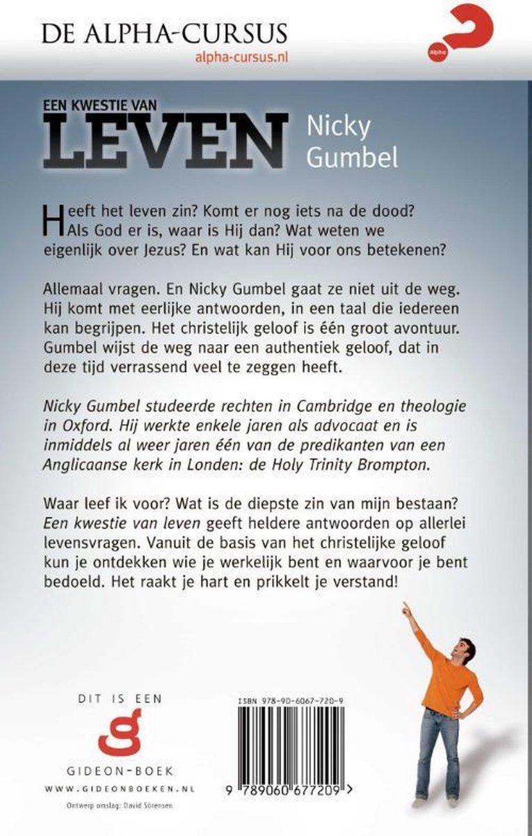 Achterkant boek "Een Kwestie van Leven" met tekst en een man in oranje shirt.